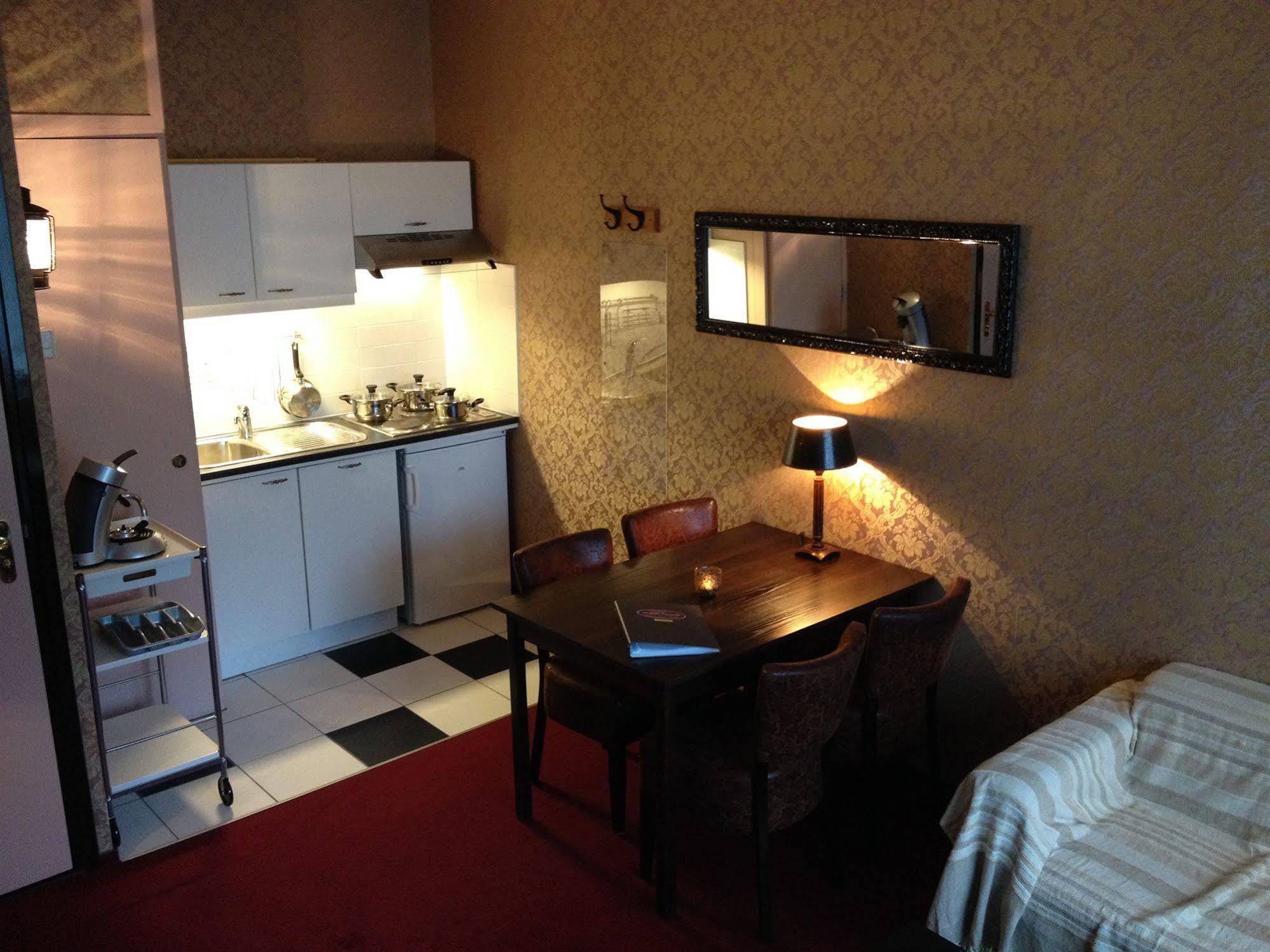 Amsterdam Village Hotel Extérieur photo